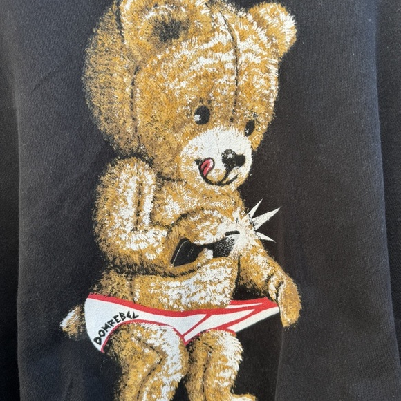 Dom Rebel Bear Selfie Crewneck - Picture 3 of 4